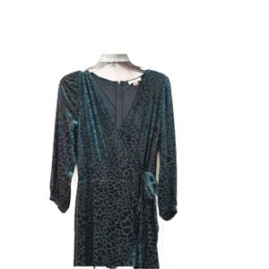 (9259) NWT Calvin Klein velvet animal print dress